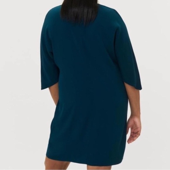 UNIVERSAL Standard Teal Long Sleeve V Neck Asymmetrical Hem Dress - Picture 2 of 8